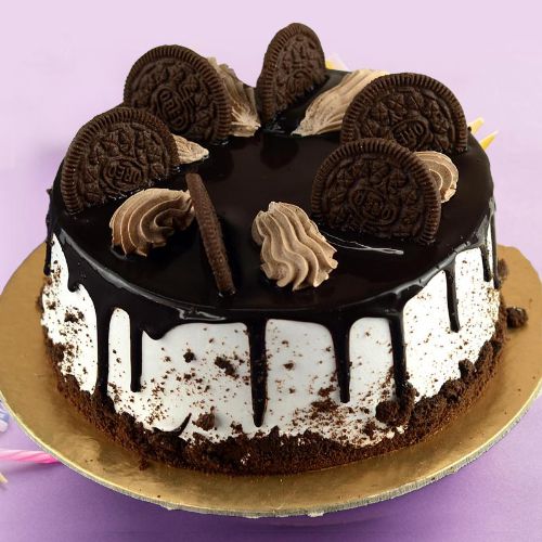 Amazing Eggless Oreo Chocolate Cake