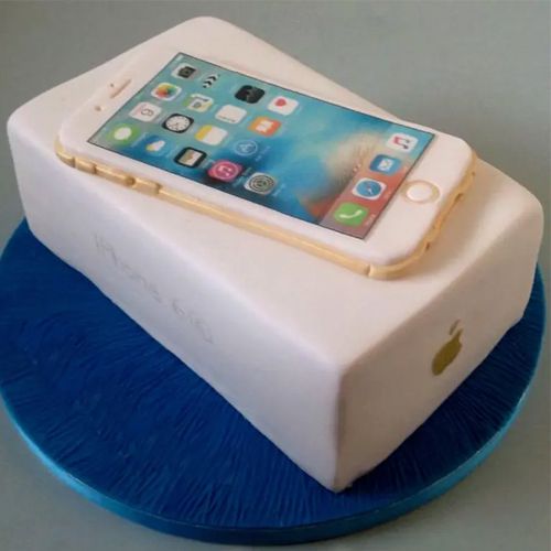 Special Fondant iPhone Chocolate Cake