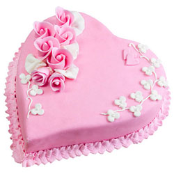 Lip Smacking Heart Shaped Strawberry Cake