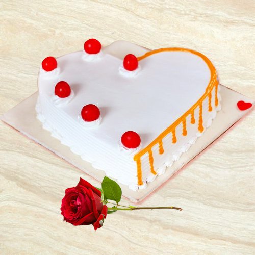 Yummy Heart Shaped Vanilla Cake with Red Rose
