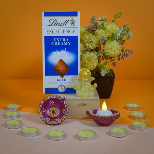 Stunning Diwali Chocolate N Gifts Hamper