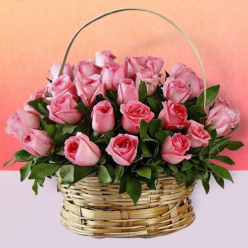 Attractive Arrangement of Pink Roses
