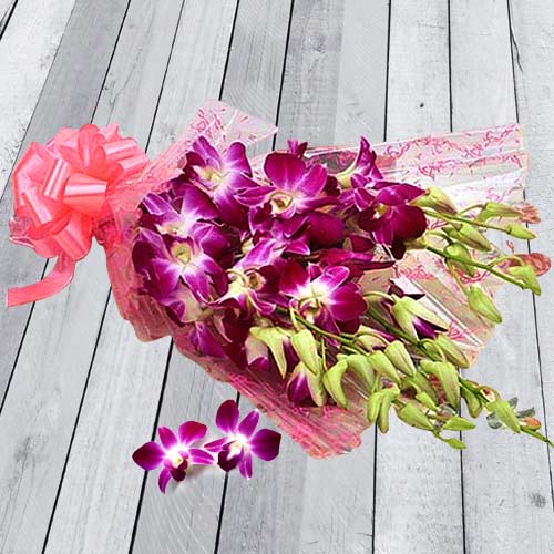 Attractive Bunch of Purple Orchids