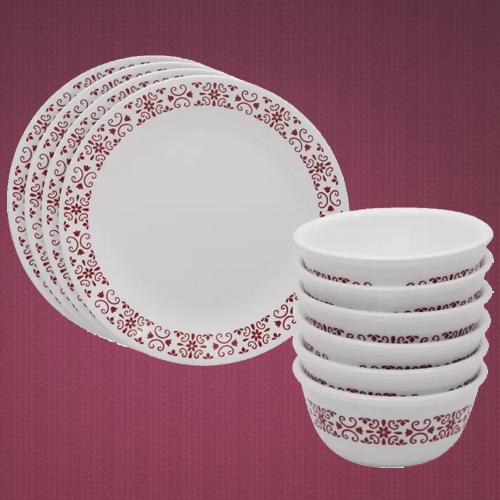 Breathtaking Corelle Red Thrills Glass Dinner Set