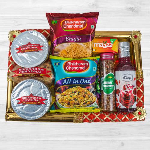 Remarkable Food N Assortments Hamper